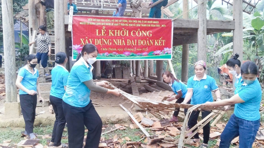 Nghệ An xây dựng và sửa chữa hơn 20.400 nhà ở cho người nghèo